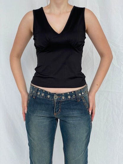 Vintage Women’s Black Sleeveless V-Neck Basic Top - M - Balagan Vintage Sleeveless Top 00s, 90s, Ayah, sleeveless top
