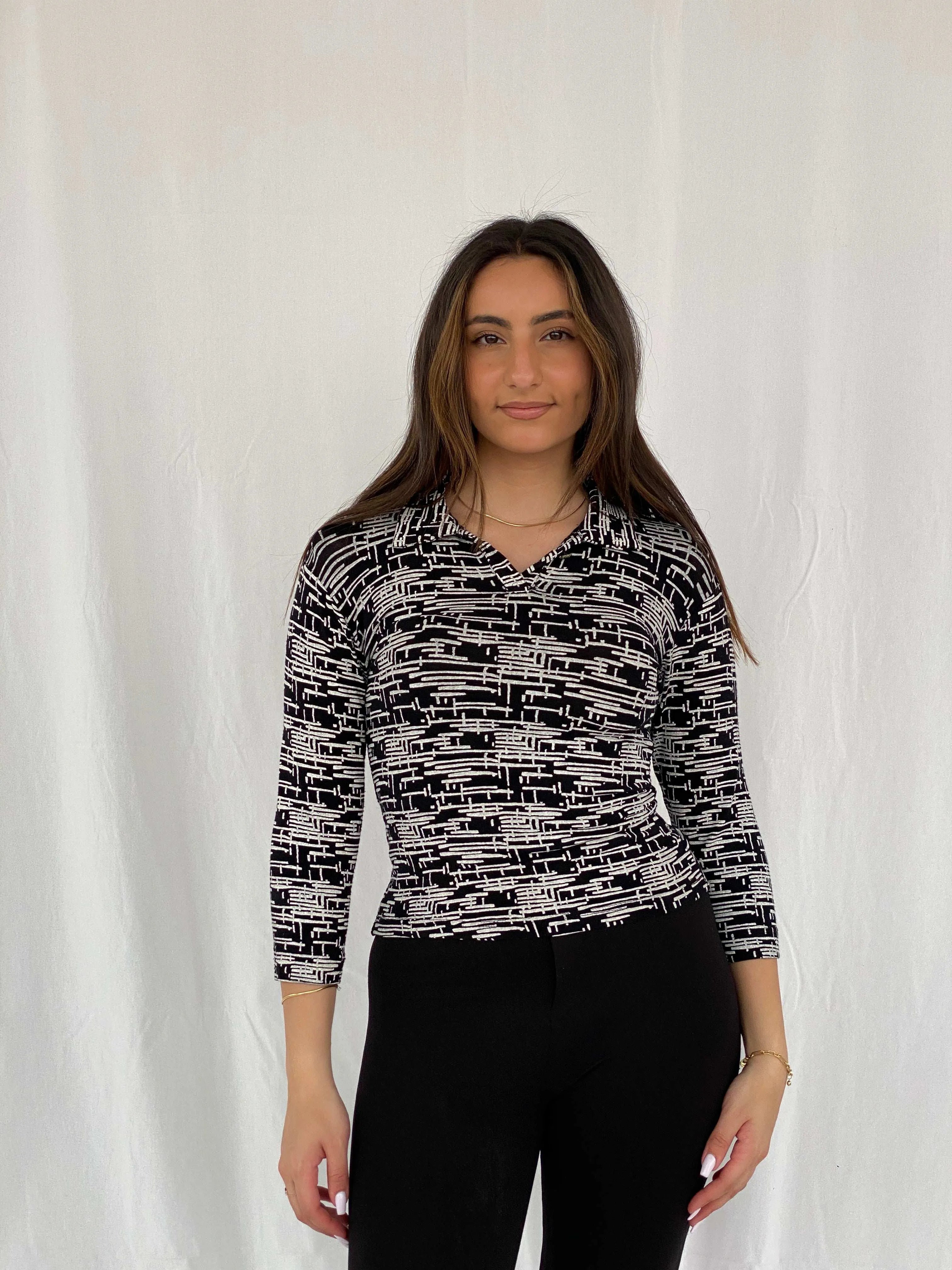 Vintage Y2K Black and White Full Sleeve Top - Size M - Balagan Vintage Full Sleeve Top 00s, full sleeve top, Rama