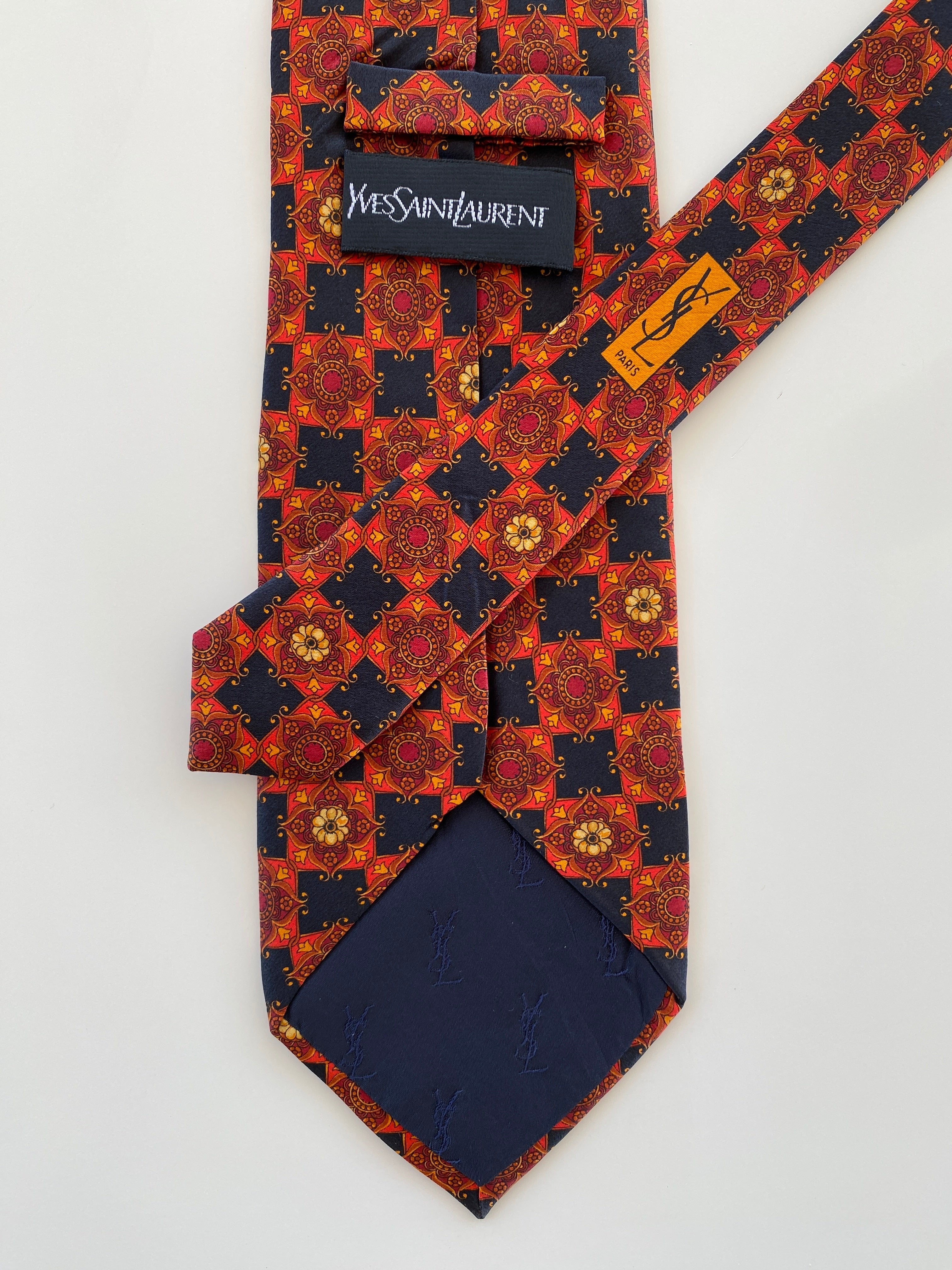 Vintage YSL Yves Saint Laurent Silk Men’s Red Black Printed Neck Tie - Balagan Vintage Ties printed ties, rare find, rare vintage, tie, vintage, vintage ties
