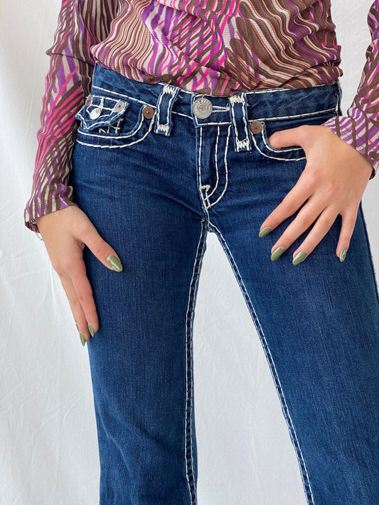 Y2K Big Stitch True Religion Low Rise Flare Leg Dark Jeans - 36EUR - Balagan Vintage Jeans 00s, consignment, Danadabbas, denim, jeans, Skinny Jeans, Syntia, winter