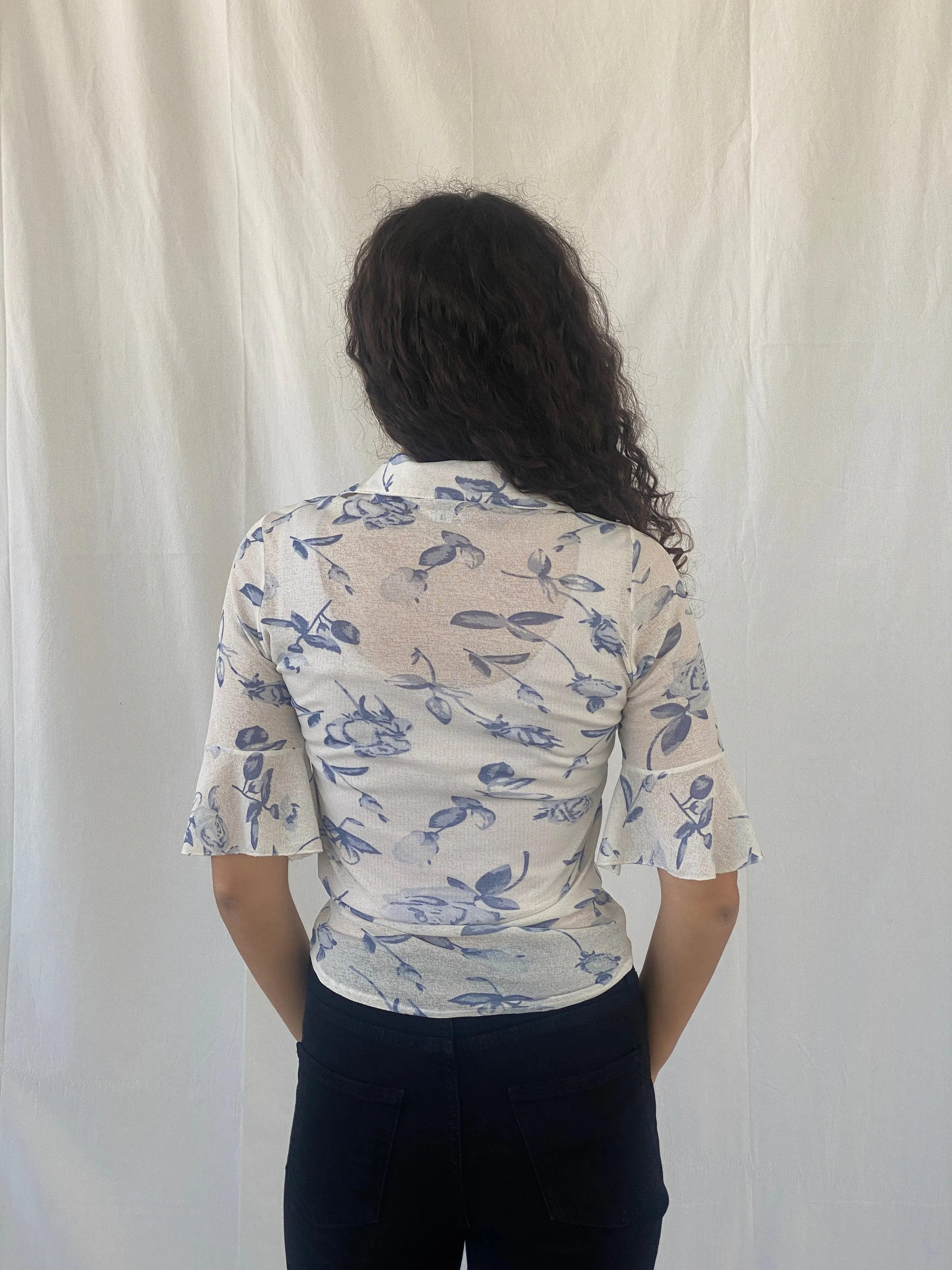 Y2K Farbe Floral White & Blue Button Up Shirt - S - Balagan Vintage Full Sleeve Shirt 00s, Celine, floral, floral shirt, women shirt