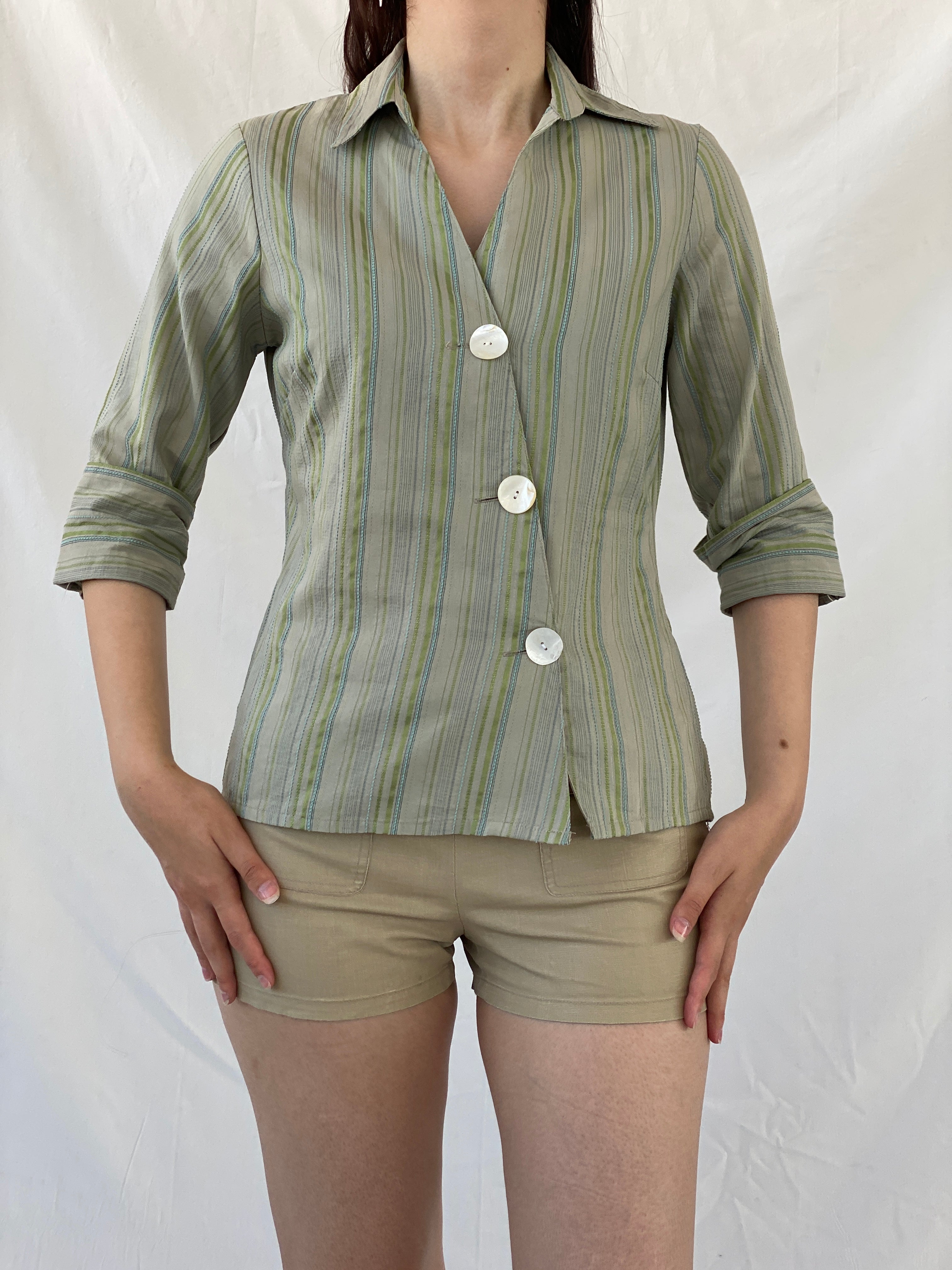 Y2K Kiabi Woman Office Core Green Striped Asymmetric Buttoned Shirt - M - Balagan Vintage Full Sleeve Shirt 00s, Ayah, cotton shirt, full sleeve shirt, NEW IN, Office core, shirt, women shirt
