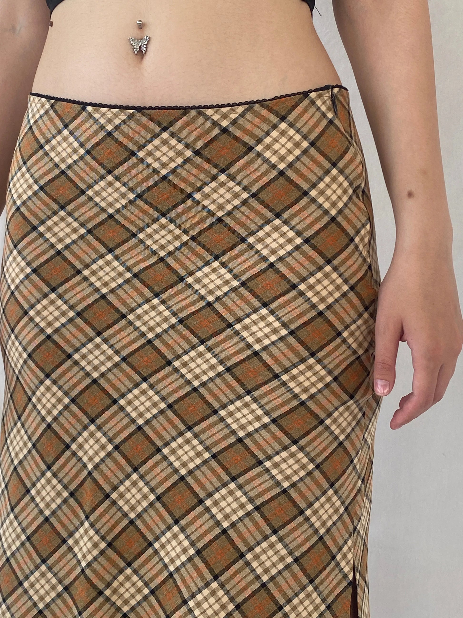 Y2K Kookai Beige Plaid Tartan Check Midi Skirt - M - Balagan Vintage Midi Skirt Ayah, midi skirt, plaid, plaid skirt, striped, winter