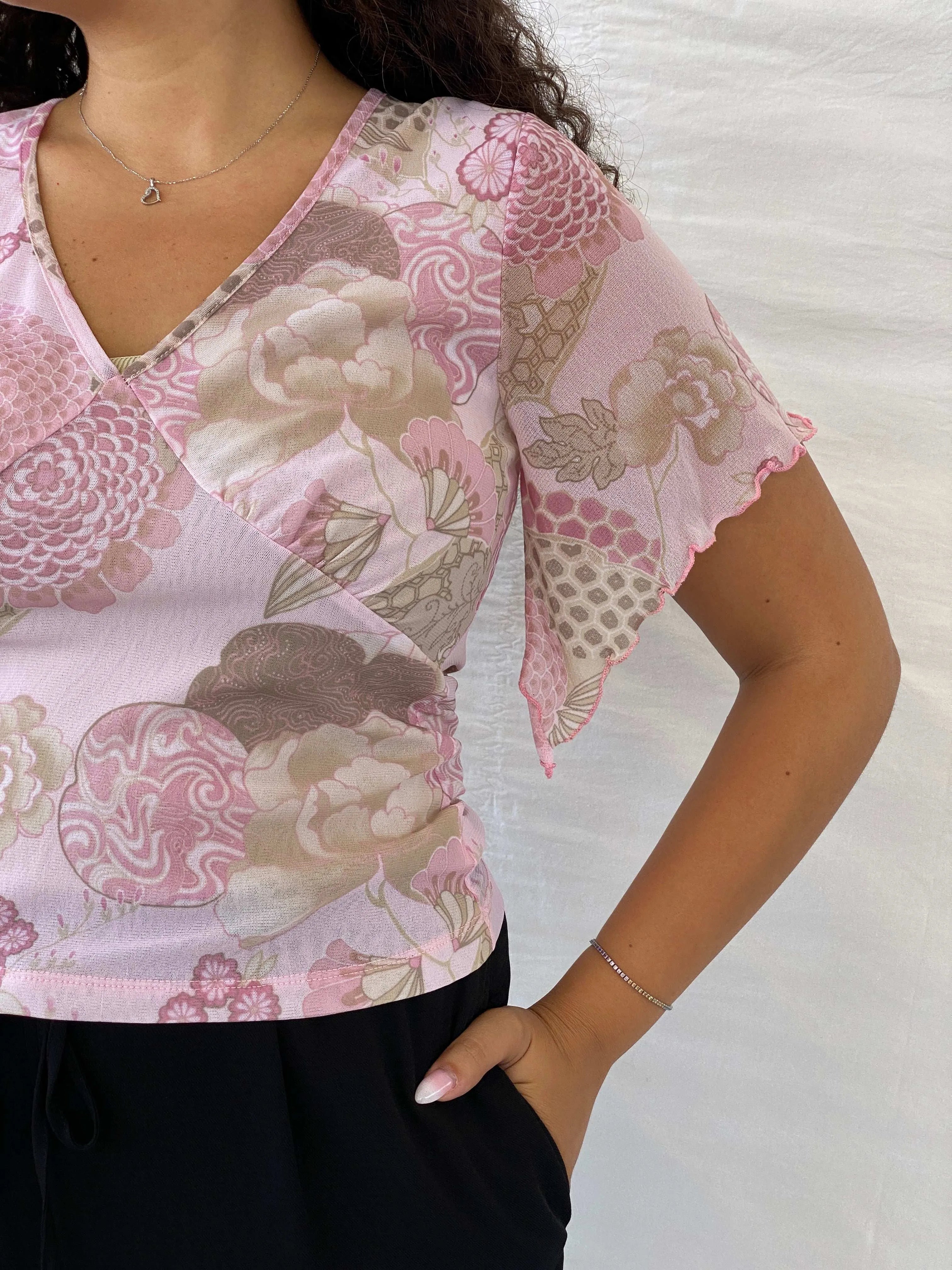 Y2K Wallis Floral Mesh Pink Half-Sleeve Top - L - Balagan Vintage Half Sleeve Top 00s, 90s, Dina, floral top, mesh, mesh top