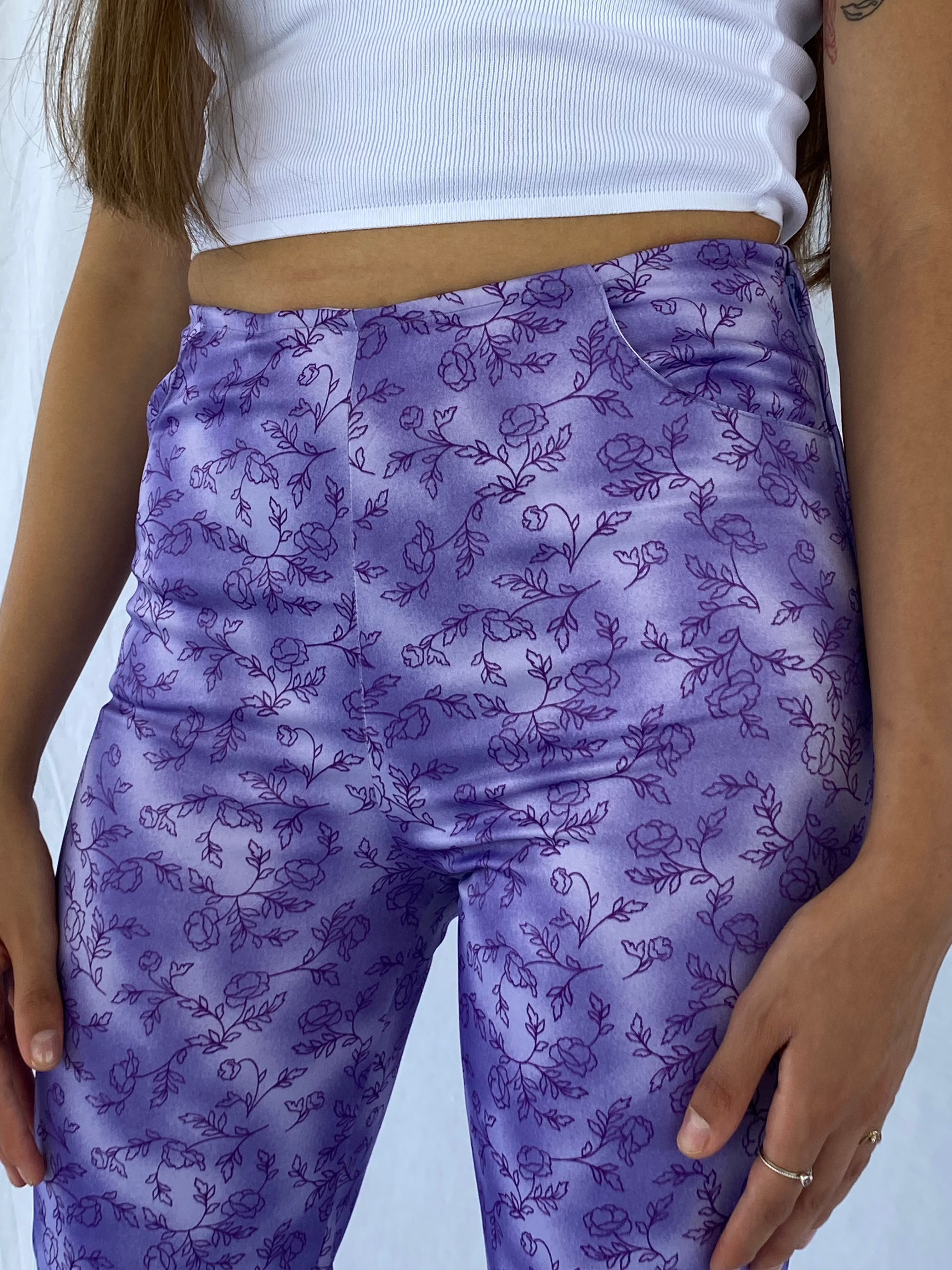 Vintage 90s Mary-Kate and Ashley Pants - Balagan Vintage Pants 00s, 90s, Deals, jeans, outerwear, pants, printed shorts, summer, summer prints, techno, techno wear, vintage, vintage pants, vintage prints, women pants, Y2K