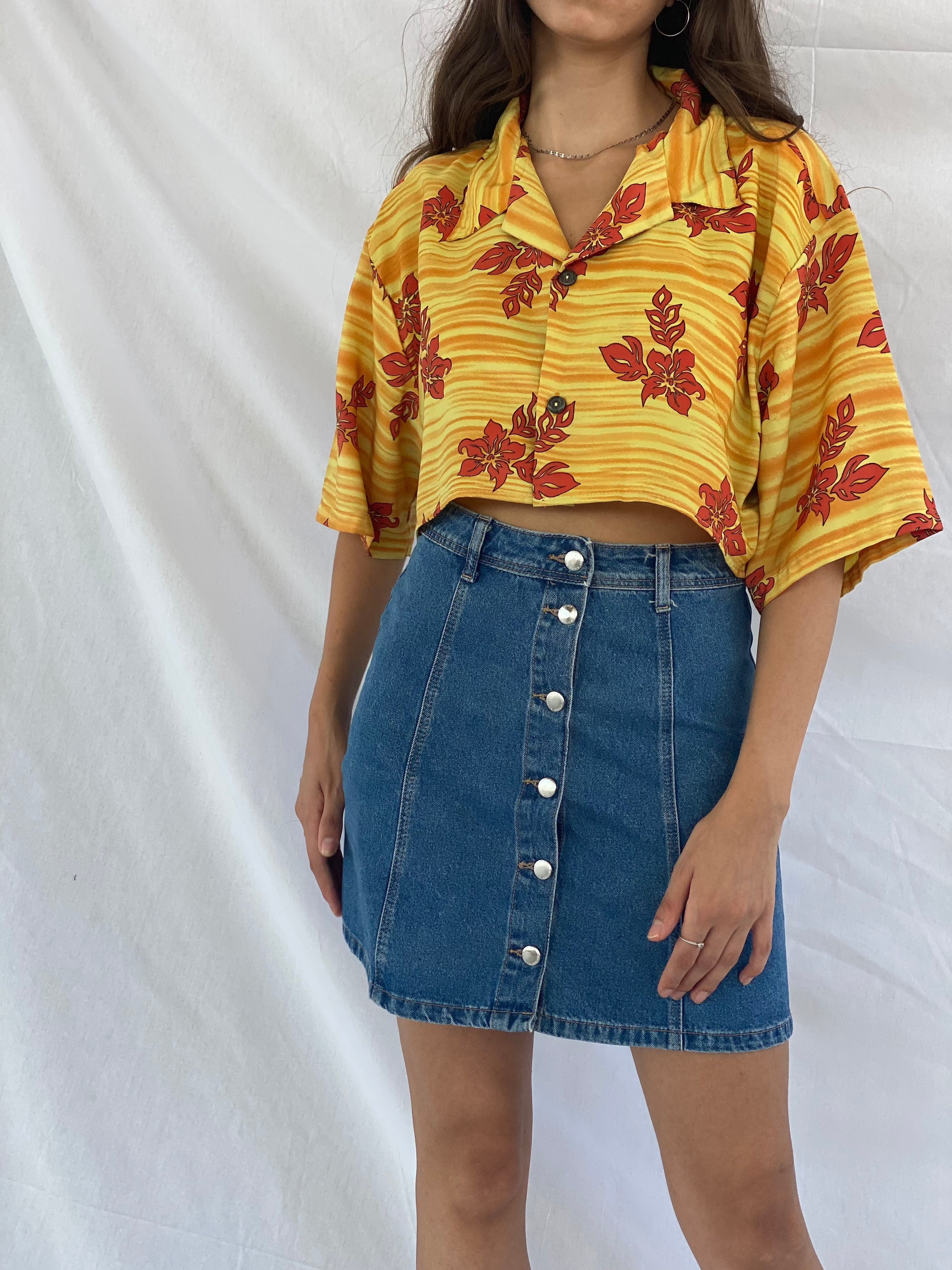 Vintage Pineapple Connections Cropped Hawaiian Print Shirt - Balagan Vintage Cropped Hawaiian Shirt crazy print, cropped Hawaiian shirt, Cropped shirt, Deals, festival wear, flower pattern, half sleeve shirt, Hawaiian shirt, printed shirt, reworked shirt, shirt, shirts, streetwear, summer, summer prints, techno, techno wear, Top, vintage, vintage cropped shirt, vintage prints, women, women shirt