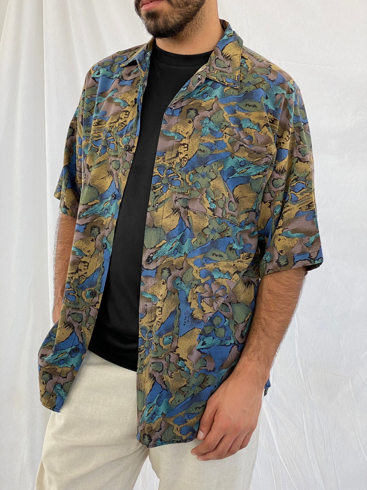 Vintage TRIUMPH Shirt - Balagan Vintage Half Sleeve Shirt 00s, 90s, half sleeve shirt, streetwear, summer, summer prints, vintage, vintage prints