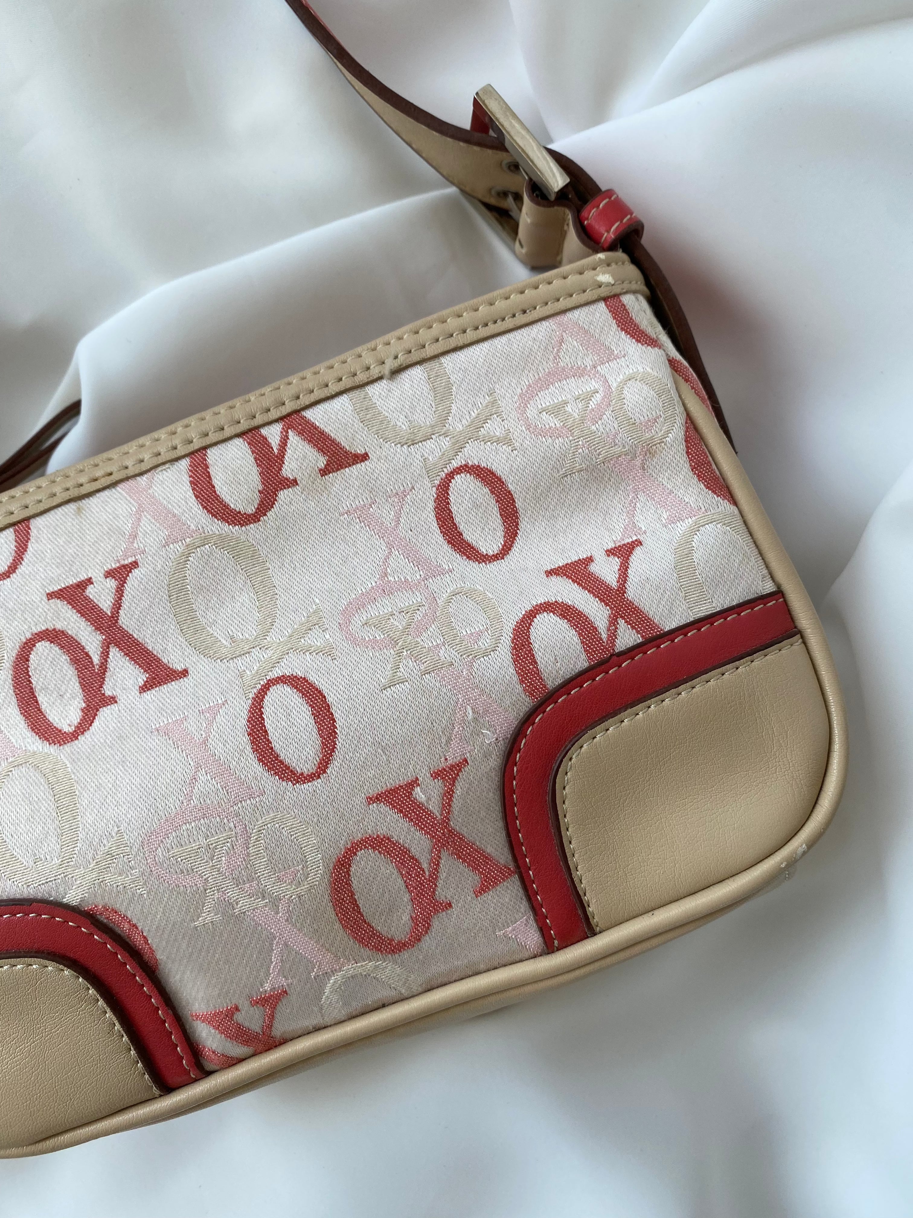 XOXO Shoulder Bag - Balagan Vintage Shoulder Bag 00s, 90s, shoulder bag, summer, summer prints, techno, vintage, women, XOXO, Y2K